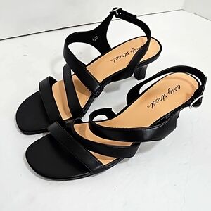 Strappy Easy Street Black Vegan Leather  adjustable buckle kitten heelsandal 8.5